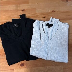 Banana Republic Light Gray/Black  Forever V-Neck Sweater- Size Small